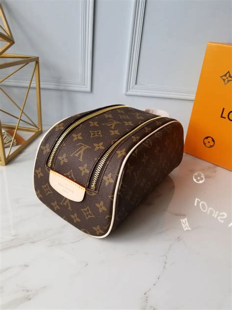 louis vuitton toiletry pouch real vs fake|louis vuitton toiletry hard case.